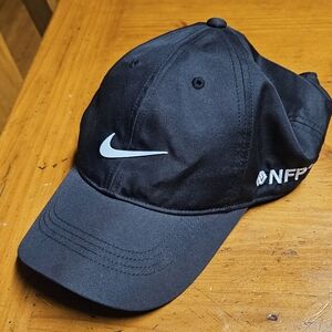 Nike Swoosh Dri-fit Nonstructured Black and White Golf Logo Cap